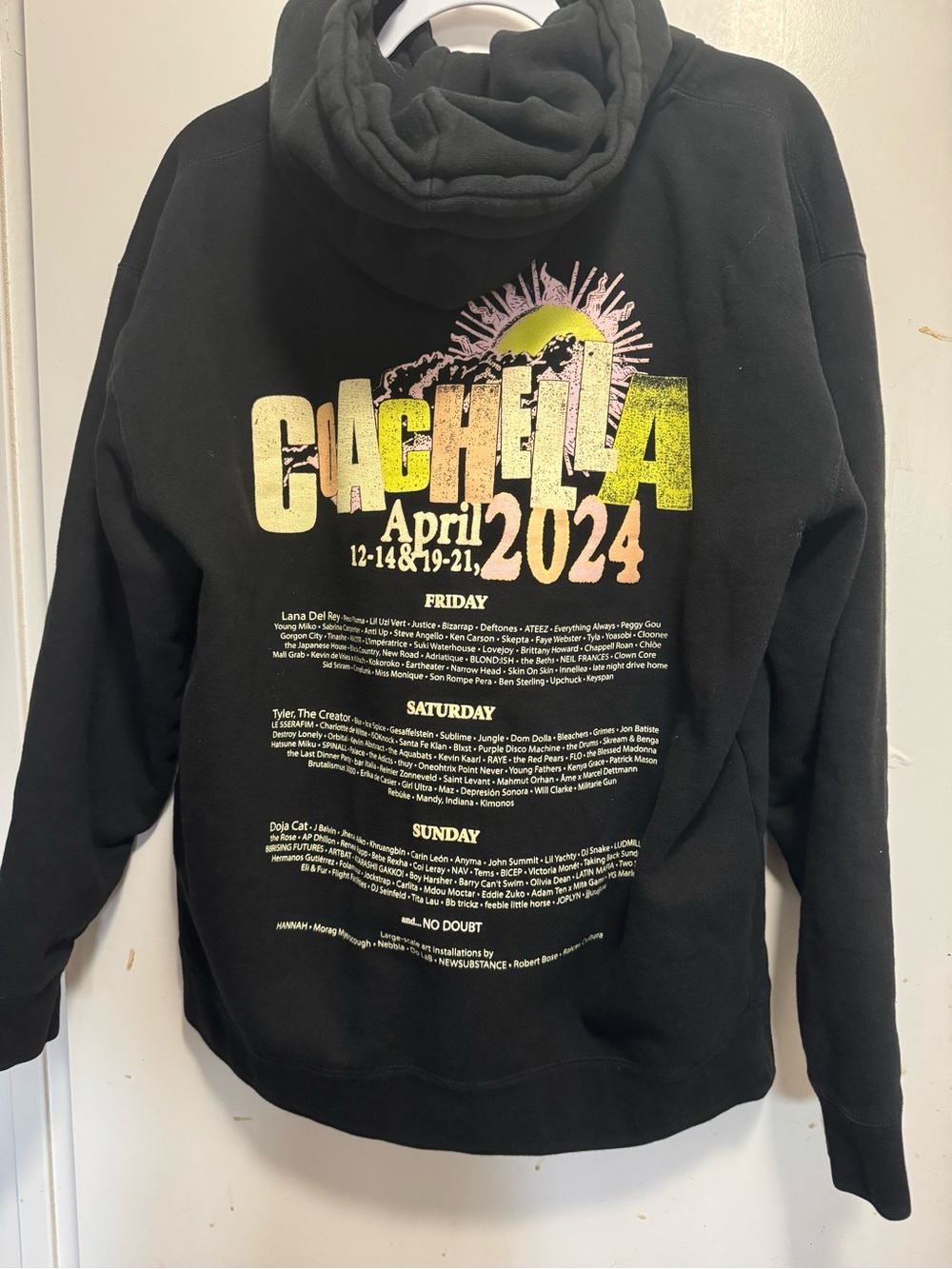 Coachella 2024 Zip-up Black Festival Graphic Hoodie - like new - Size L - Unisex
